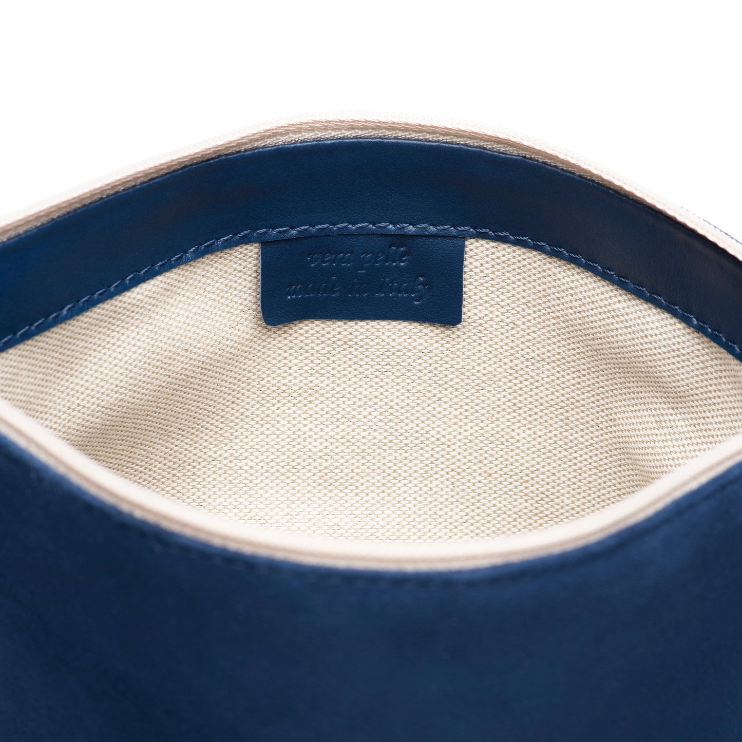 Barchetta in suede colore blu scuro